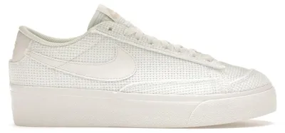 Produktbild von Nike Blazer Low Platform Woven Summit White (Women's) - EU 38.5