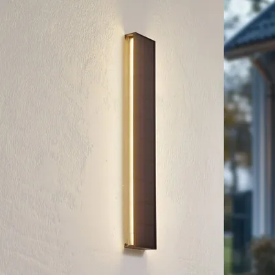 Produktbild von Lindby LED-Solar-Wandleuchte Laarni, dimmbar, IP54, schwarz