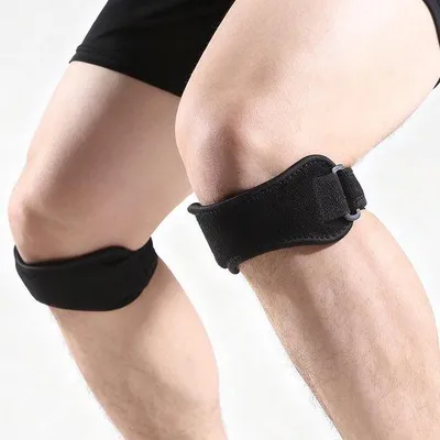 Productafbeelding van Unyqoos® Verstelbare kniebrace met siliconenpadding – ademend, wasbaar, met twee banden en klittenbandsluiting, verstelbaar van 32–44 cm, geschikt voor sport en pijnverlichting