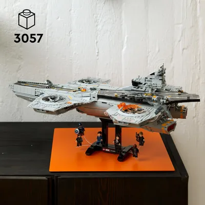 Produktbild von LEGO ǀ Marvel S.H.I.E.L.D.-Helicarrier - Flugzeugträger Modellbau für Erwachsene - 6 Minifiguren inkl. Captain America & Nick Fury - DIY Regaldeko - Avengers Geschenk für Fans - 76354