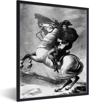 Produktbild von MuchoWow® Gerahmtes Poster Illustration von Napoleon Bonaparte in schwarz und weiß auf einem Pferd 60x80 cm - Poster mit Schwarzem Bilderrahmen Wandposter Rahmen Foto Bilder - Premium - Wanddeko Wohnzimmer