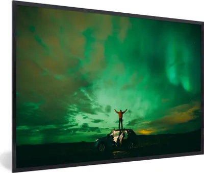 Produktbild von MuchoWow® MuchoWow® Gerahmtes Poster Nordluft - Auto - Reisen 30x20 cm - Poster mit zchwarzem Bilderrahmen - Kunstdruck - Bild-Poster