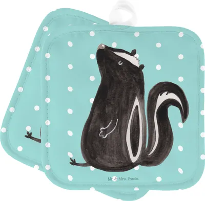 Produktbild von Mr. & Mrs. Panda Topfuntersetzer Stinktier Sitzen - Türkis Pastell - Geschenk, Topflappen Set, Raubtier, Wildtier, Skunk, Topflappenset, Kochlappen, topfhalter, Spruch