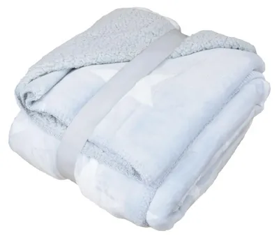 Produktbild von Kuscheldecke mit Flanell und Sherpa 150x200cm mit Sternen in 3 Farben