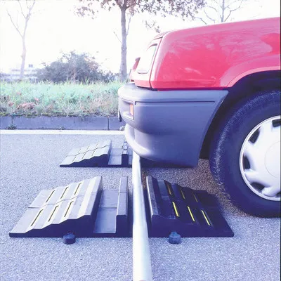 Produktbild von Kabelbrücke aus Spezial-Vollgummi mit 2 Kabelkanälen 855 mm