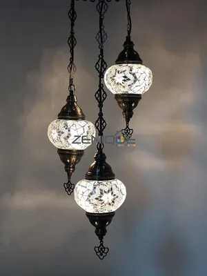 Image de Suspension turque en mosaïque, plafonnier marocain fait main avec 3 boules en verre blanc, style oriental