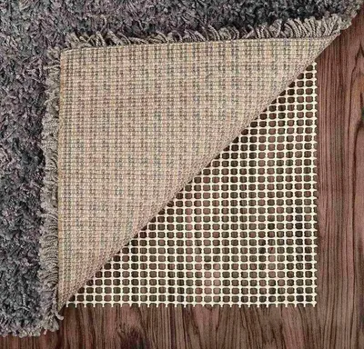 Antirutschmatte 300x150 cm – waschbar, extra Halt für Teppiche