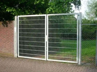 Produktbild von Einfahrtstor Hoftor Mattentor Industrietor Gartentor Tor 300cm x 180 cm verzinkt