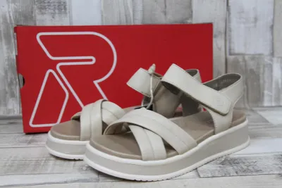 Produktbild von Rieker Damen Kreuzband-Sandale beige mit Klettverschluss 38