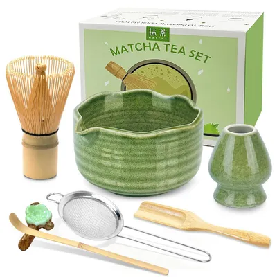 Produktbild von Matcha Set 7-teilig mit Bambus Besen, Schale mit Ausgießer, Sieb & Zubehör