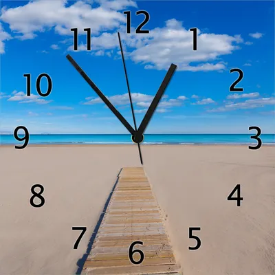 Produktbild von Wallario Design Wanduhr Auf dem Holzweg zum blauen Meer aus Echtglas, Größe 30 x 30 cm