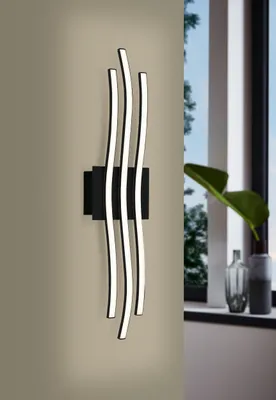 Image de Eglo 99321 RONCADE 1 LED Plafonnier 21W 650x130mm noir blanc blanc chaud