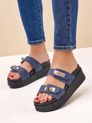 Produktbild von Royalfashion Damen-Plateausandalen mit Schnallen "Dalia", Größe 36