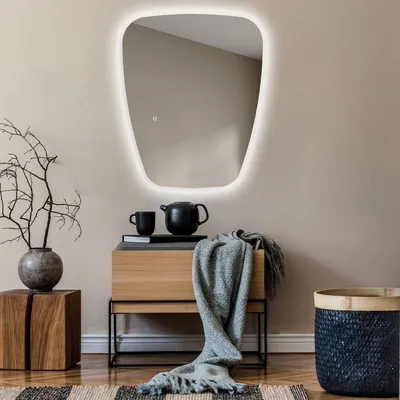 Produktbild von Unregelmäßiger asymmetrischer Spiegel mit LED Beleuchtung 74x94 cm - mit LED Beleuchtung - LED Farbe Kaltweiß 7000K - Individuell Nach Maß - Beleuchtet Wandspiegel Lichtspiegel Badezimmerspiegel - Sensor Schalter - TRZ221