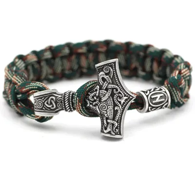 Produktbild von Wikinger-Armband Thor's Hammer army green camouflage gewebtes Armband mit 24 Runenperlen, 21cm