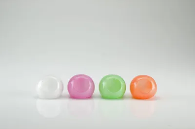 Produktbild von INNA-Glas Kerzen Kugelvase Roldan aus Glas, weiß, 8 cm, Ø 9 cm - Farbige Vase