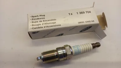Obrázok produktu pre Originálna zapaľovacia sviečka pre FORD C-Max, Focus 2, Galaxy, Mondeo, S-Max 1.8, 2.0, č. 1369704
