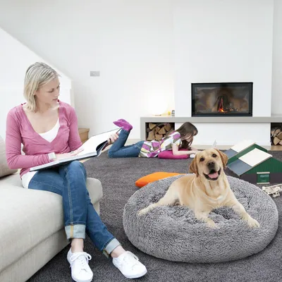 Produktbild von Vigevee Rundes Hundebett Katzenbett Ø 100 cm, Langplüsch, rutschfester Boden, Hellgrau