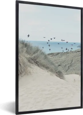 Produktbild von MuchoWow® MuchoWow® Gerahmtes Poster Strand - Vogel - Meer 40x60 cm - Poster mit zchwarzem Bilderrahmen - Papierdruck - Wandbilder