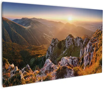 Produktbild von Wallario Premium Leinwandbild Berglandschaft mit Sonnenuntergang in der Slowakei in Größe 60 x 90 cm
