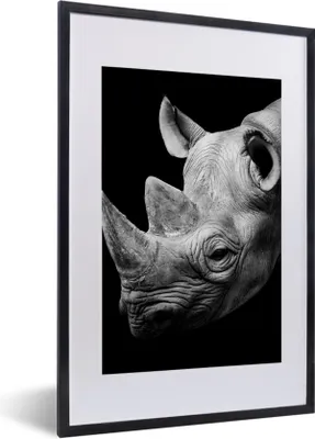 Produktbild von MuchoWow® Gerahmtes Poster Tiere - Nashorn - Schwarz - Weiß - Porträt 40x60 cm - Poster mit Schwarzem Bilderrahmen Wandposter Rahmen Foto Bilder - Poster in Rahmen