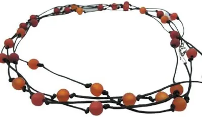 Produktbild von Lange Kette mit roten Polarisperlen