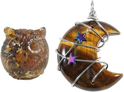 Produktbild von Mondstein-Anhänger – Eulen-Ornament – Schattig und dekorativ – Harz und Edelstein – Glücksbringer – Für Sammler – 43 mm Anhänger