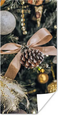 Produktbild von MuchoWow® Poster Eine Nahaufnahme von Weihnachtsbaumschmuck 20x40 cm - Plakat - Foto