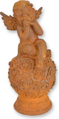 Produktbild von Figur Engel Putto auf einer Kugel Gusseisen rostig Replikat Retro Design Dekoration