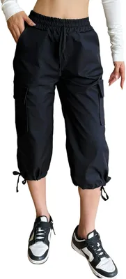Productafbeelding van Dames capribroek met elastische tailleband, trekkoord, verstelbare manchetten en 6 zakken, zwart