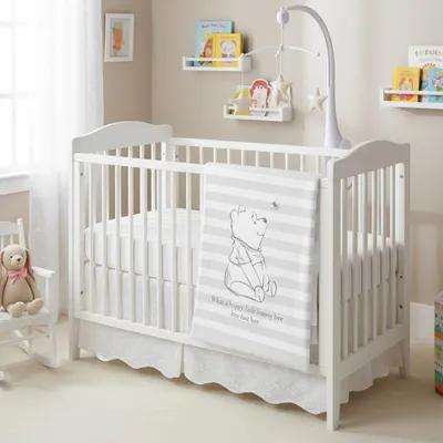 Produktbild von Disney`s Winnie the Pooh Baby Decke Flauschdecke Schmusedecke 75 x100 cm, KI-generiertes Bild