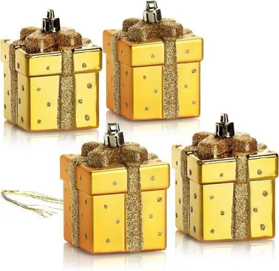 Produktbild von Unyqoos® 4er Set Weihnachtsanhänger in Geschenkform – goldfarbene, unzerbrechliche Kunststoff‑Deko mit Aufbewahrungsbox, 7,5×5×5 cm