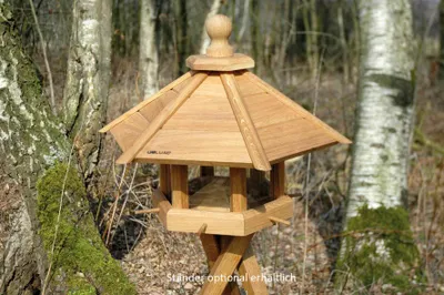 Produktbild von Vogelfutterhaus Anflug aus Eichenholz 55 x 62 x 43 cm