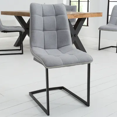 Produktbild von riess-ambiente Design Freischwinger Stuhl MIAMI hellgrau Metallgestell matt schwarz Esszimmerstuhl Essstuhl