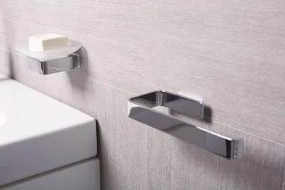 Obrázek produktu pro Obdélníkový kroužek na ručníky SOLO z chromované mosazi 60 x2,5 x1,3 cm BEMETA