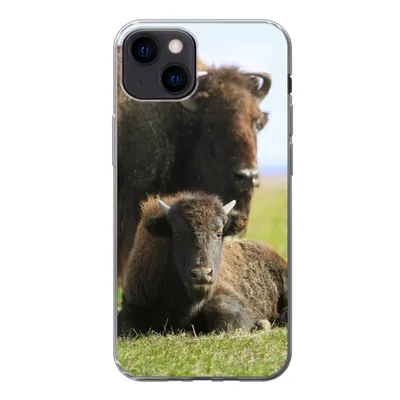 Produktbild von MuchoWow® Handyhülle Schutzhülle Hülle für iPhone 13 Büffel - Gras - Kalb Silikon Softcase Handy Hülle - Karteninhaber