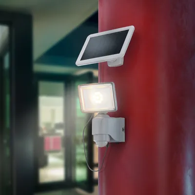 Produktbild von esotec Solar LED Strahler HIGHPOWER 500 Solarlampe für außen 2800K IP44 102510