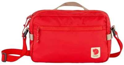 Immagine prodotto di Fjällräven High Coast, borsa a tracolla, colore rosso.