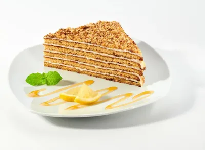 Produktbild von MARLENKA® Honigtorte mit Zitrone – Honigkuchen, Torte, Kuchen (1 x 800 g)