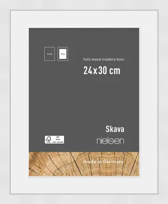 Produktbild von nielsen Holz Bilderrahmen Skava Weiß 24,0 x 30,0 cm - mit Passepartout 18x24 cm