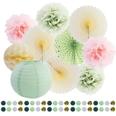 Produktbild von Pompons und Papierlaternen für Babypartys und Hochzeiten
