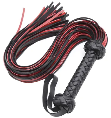 Imagen del producto de Botas hechas de cuero sintético, suaves, de color rojo y , con una longitud aproximada de 60 cm, ideales para montar a caballo y para cosplay