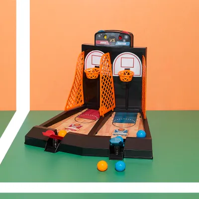 Produktbild von Basketballspiel mit zwei Spielern