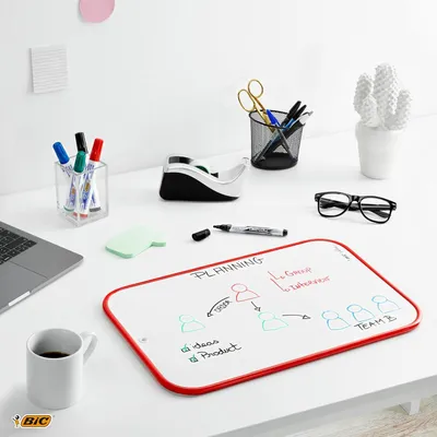 Zdjęcie produktu dla Tablica suchościeralna dwustronna – czerwona ramka – 1 sztuka – 30 x 44 cm