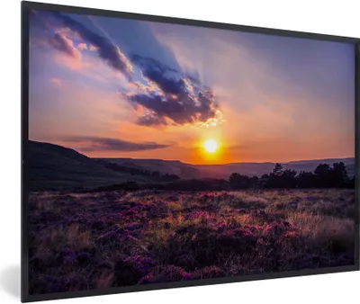 Produktbild von MuchoWow® Gerahmtes Poster Sonnenuntergang in der Heidelandschaft 90x60 cm - Poster mit Schwarzem Bilderrahmen Wandposter Rahmen Foto Bilder - Fotorahmen - Foto-Plakat