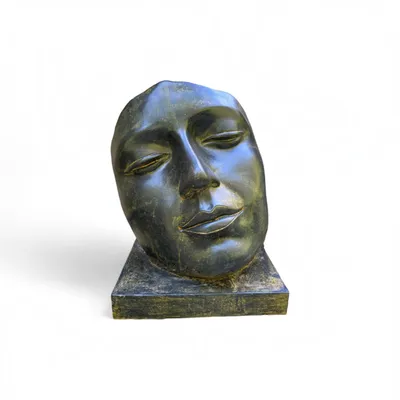 Image de Sculpture faciale - Jardin, terrasse - Visage endormi - Jaunâtre