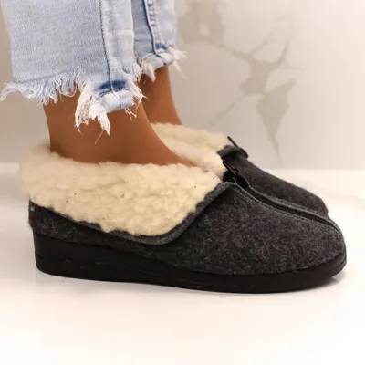 Obrázok produktu pre Dámske tmavosivé papuče ADANEX 26844