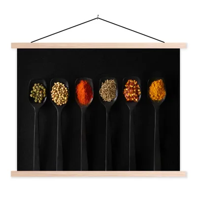 Produktbild von MuchoWow® Textilposter Löffel - Gewürze - Schwarz - Gewürze - Rustikal 60x45 cm mit holzfarbenen Rahmen - Bild