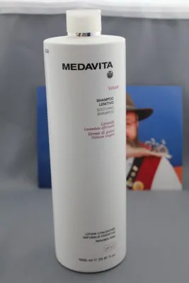 Produktbild von Medavita Velour Soothing Shampoo 1,000ml Minimizes Pressure on Sensitive Scalp