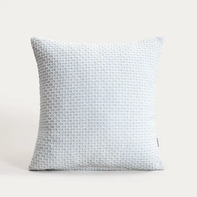 Produktbild von HOMLA RILEY Kissenbezug aus blauer Baumwolle mit geometrischer Ziernaht 45x45 cm